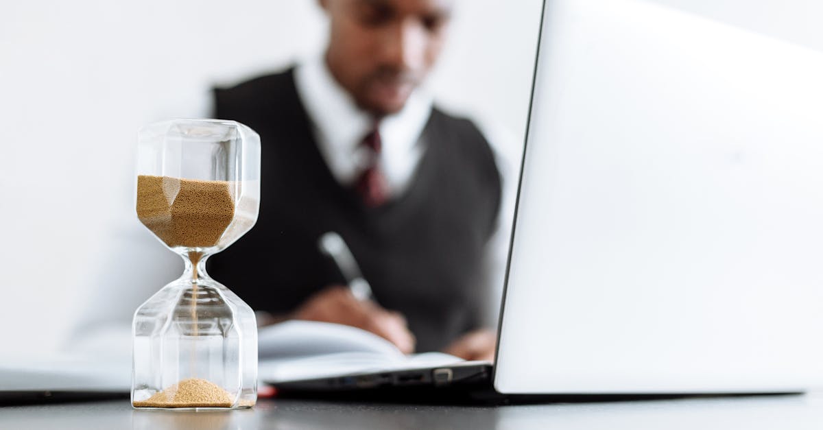 découvrez comment mettre en œuvre efficacement les lois et réglementations dans diverses juridictions. ce guide vous offre des insights sur les meilleures pratiques, les défis rencontrés et les stratégies pour assurer une conformité réussie.