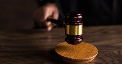 Procédures judiciaires : comprendre les étapes essentielles du processus légal
