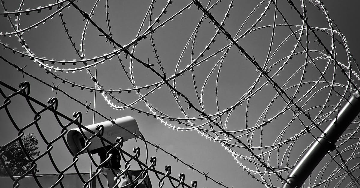 Protection des infrastructures critiques : stratégies pour assurer la sécurité des systèmes essentiels